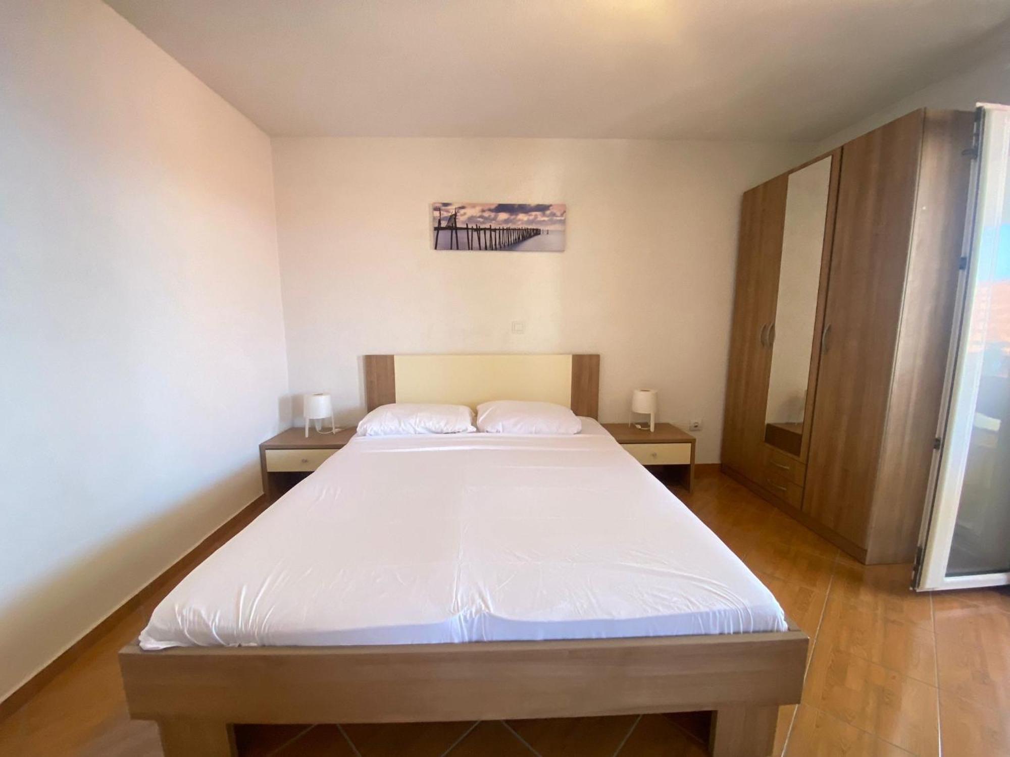 Seaside Secluded Apartments Cove Tvrdni Dolac, Hvar - 12655 Gdinj Bilik gambar